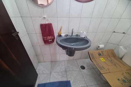 Casa de condomínio à venda com 180m², 3 quartos e 2 vagas Casa de condomínio à venda com 180m², 3 quartos e 2 vagasLavabo