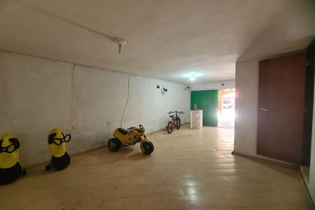Casa de condomínio à venda com 180m², 3 quartos e 2 vagas Casa de condomínio à venda com 180m², 3 quartos e 2 vagasÁrea comum