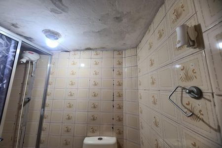 Casa de condomínio à venda com 180m², 3 quartos e 2 vagas Casa de condomínio à venda com 180m², 3 quartos e 2 vagasBanheiro Social