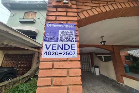 Casa de condomínio à venda com 180m², 3 quartos e 2 vagas Casa de condomínio à venda com 180m², 3 quartos e 2 vagasPlaca