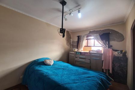 Casa de condomínio à venda com 180m², 3 quartos e 2 vagas Casa de condomínio à venda com 180m², 3 quartos e 2 vagasQuarto 1