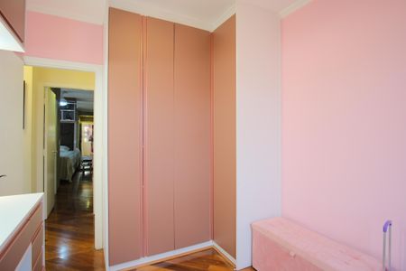 Apartamento à venda com 126m², 3 quartos e 3 vagasQuarto 2