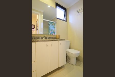 Apartamento à venda com 126m², 3 quartos e 3 vagasBanheiro Social