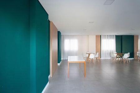 Apartamento para alugar com 40m², 2 quartos e sem vagaÁrea comum - Salão de festas