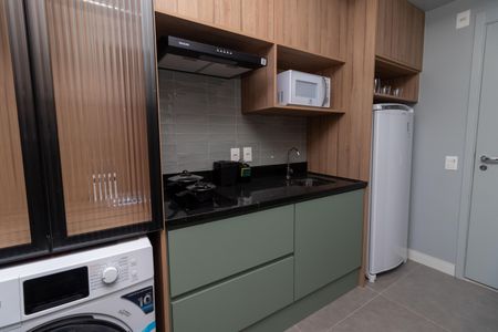 Apartamento à venda com 27m², 1 quarto e sem vaga Apartamento à venda com 27m², 1 quarto e sem vagaCozinha e Área de Serviço