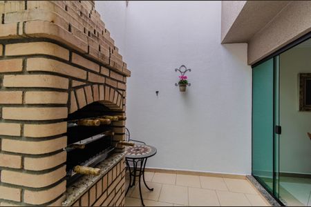 Casa à venda com 100m², 3 quartos e 2 vagas Casa à venda com 100m², 3 quartos e 2 vagasEspaço Gourmet