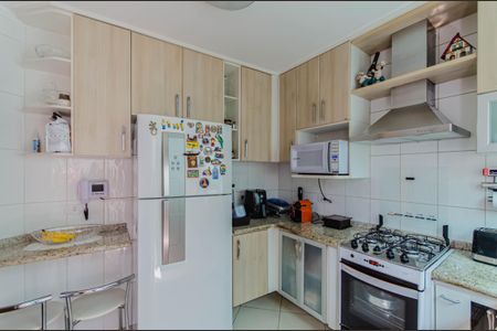 Casa à venda com 100m², 3 quartos e 2 vagas Casa à venda com 100m², 3 quartos e 2 vagasCozinha