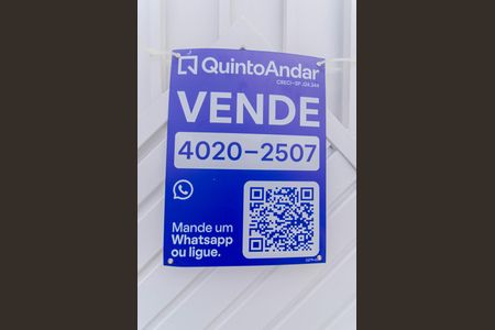 Casa à venda com 100m², 3 quartos e 2 vagas Casa à venda com 100m², 3 quartos e 2 vagasPlaquinha