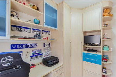 Casa à venda com 100m², 3 quartos e 2 vagas Casa à venda com 100m², 3 quartos e 2 vagasQuarto 1