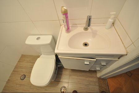 Casa à venda com 123m², 4 quartos e 1 vagaBanheiro 2