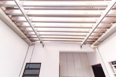 Casa à venda com 87m², 2 quartos e 1 vagaÁrea de Serviço