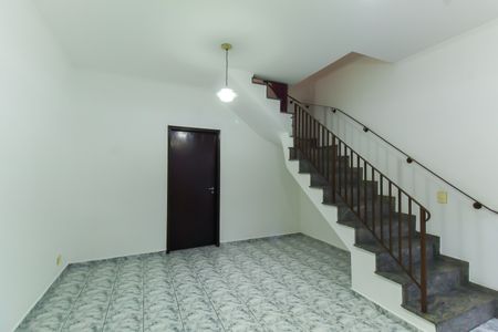 Casa à venda com 87m², 2 quartos e 1 vagaSala