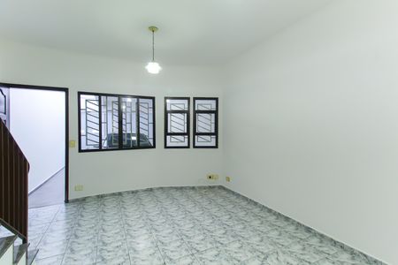 Casa à venda com 87m², 2 quartos e 1 vagaSala