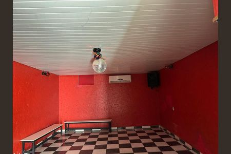 Casa à venda com 600m², 3 quartos e 2 vagasSalão de Festas