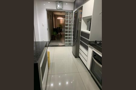 Casa à venda com 600m², 3 quartos e 2 vagasCozinha