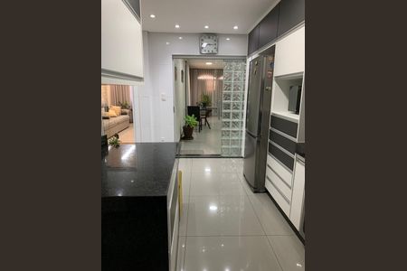 Casa à venda com 600m², 3 quartos e 2 vagasCozinha