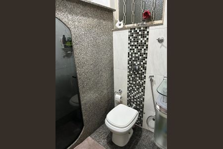 Casa à venda com 600m², 3 quartos e 2 vagasBanheiro 