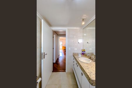 Apartamento à venda com 137m², 3 quartos e 2 vagasBanheiro