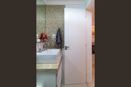 Apartamento à venda com 65m², 2 quartos e 2 vagasBanheiro Social