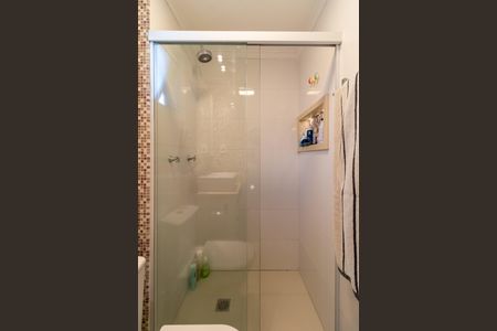 Apartamento à venda com 65m², 2 quartos e 2 vagasBanheiro da Suíte