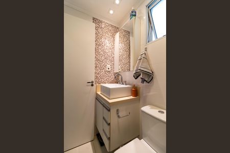 Apartamento à venda com 65m², 2 quartos e 2 vagasBanheiro da Suíte