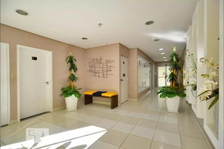 Apartamento à venda com 65m², 2 quartos e 2 vagasÁrea comum - Hall social