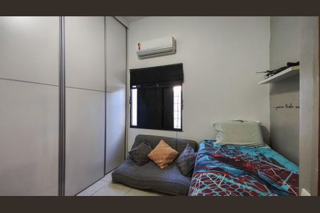 Casa à venda com 205m², 3 quartos e 1 vagaSuíte 2