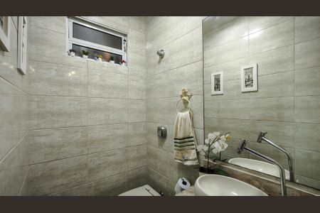 Casa à venda com 205m², 3 quartos e 1 vagaBanheiro da Suíte 1