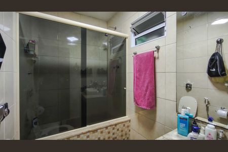 Casa à venda com 205m², 3 quartos e 1 vagaBanheiro da Suíte 1