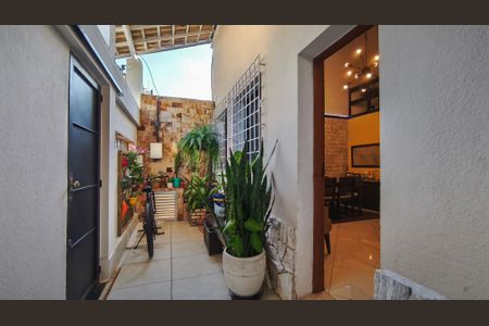 Casa à venda com 205m², 3 quartos e 1 vagaQuintal