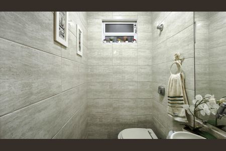 Casa à venda com 205m², 3 quartos e 1 vagaBanheiro da Suíte 1