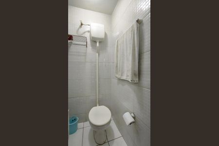 Casa à venda com 205m², 3 quartos e 1 vagaBanheiro de serviço