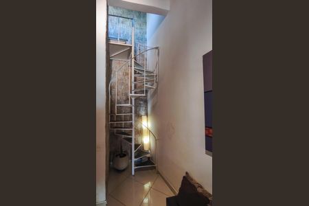 Casa à venda com 205m², 3 quartos e 1 vagaEscada