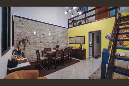 Casa à venda com 205m², 3 quartos e 1 vagaSala