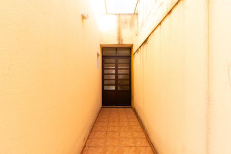 Casa à venda com 200m², 4 quartos e 2 vagasCorredor Externo