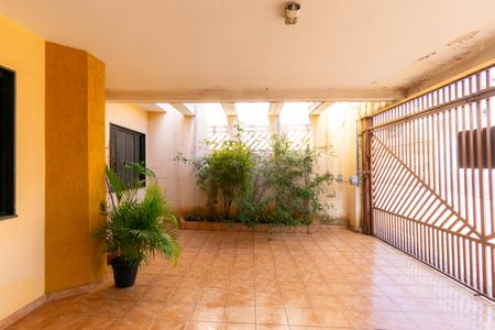 Casa à venda com 200m², 4 quartos e 2 vagasGaragem