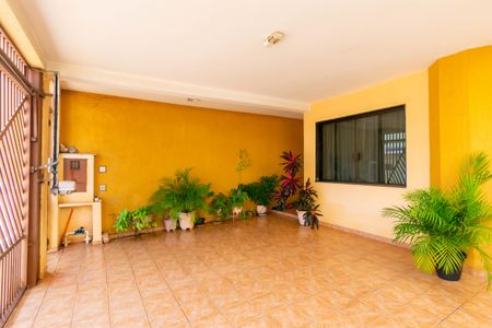 Casa à venda com 200m², 4 quartos e 2 vagasGaragem