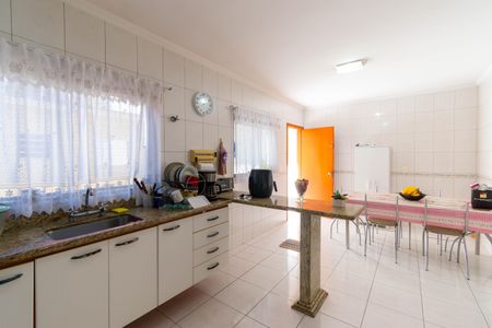 Casa à venda com 200m², 4 quartos e 2 vagasCozinha