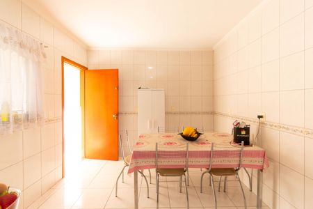 Casa à venda com 200m², 4 quartos e 2 vagasCozinha