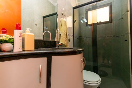 Casa à venda com 200m², 4 quartos e 2 vagasBanheiro 3