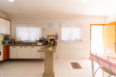 Casa à venda com 200m², 4 quartos e 2 vagasCozinha