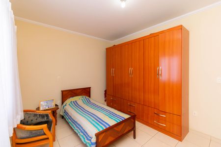 Casa à venda com 200m², 4 quartos e 2 vagasSuíte