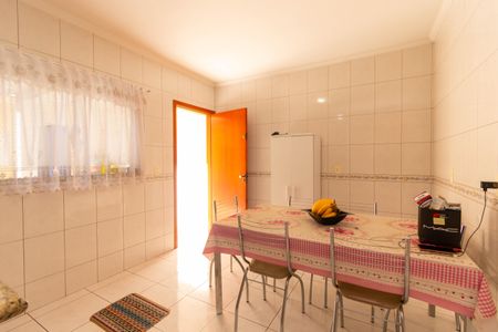 Casa à venda com 200m², 4 quartos e 2 vagasCozinha