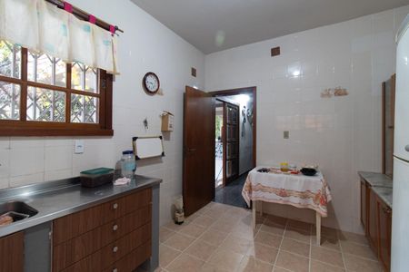 Casa à venda com 400m², 4 quartos e 3 vagasCozinha