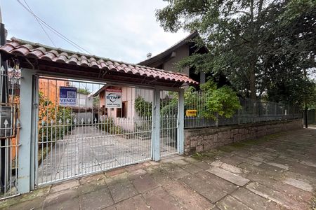 Casa à venda com 400m², 4 quartos e 3 vagasFachada
