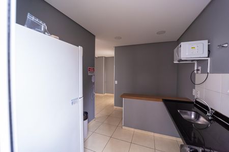Apartamento para alugar com 35m², 2 quartos e sem vaga Apartamento para alugar com 35m², 2 quartos e sem vagaÁrea comum - Salão de festas