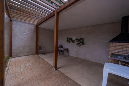 Apartamento para alugar com 35m², 2 quartos e sem vaga Apartamento para alugar com 35m², 2 quartos e sem vagaÁrea comum - Churrasqueira