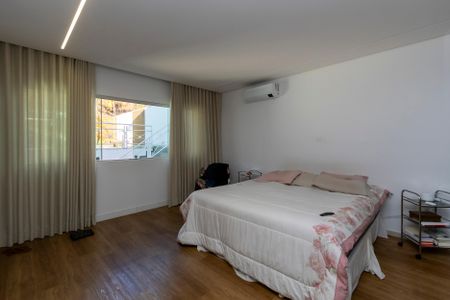 Casa para alugar com 400m², 3 quartos e 2 vagasSuíte 1