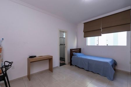 Casa para alugar com 400m², 3 quartos e 2 vagas Suíte 2