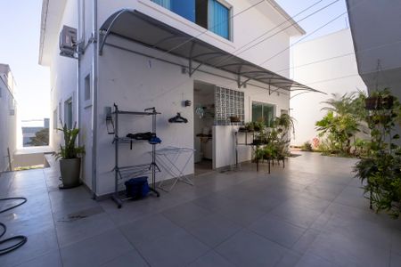 Casa para alugar com 400m², 3 quartos e 2 vagasÁrea externa